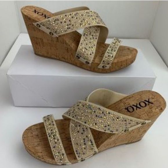XOXO Tan Belicia Stud Embelished Strappy Wedge Platform Sandals Size 7 - Picture 2 of 5